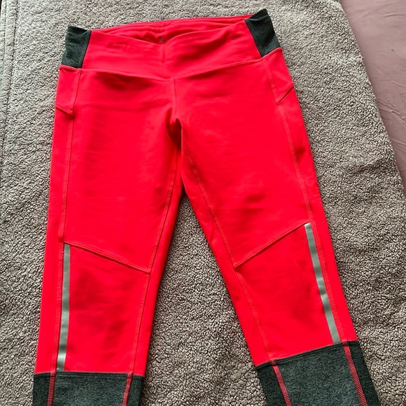Coral with Gray details workout pants - Picture 1 of 3
